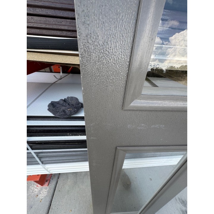 8X8 Amarr TerrraTone un-Insulated Long Raised Panel With Glass