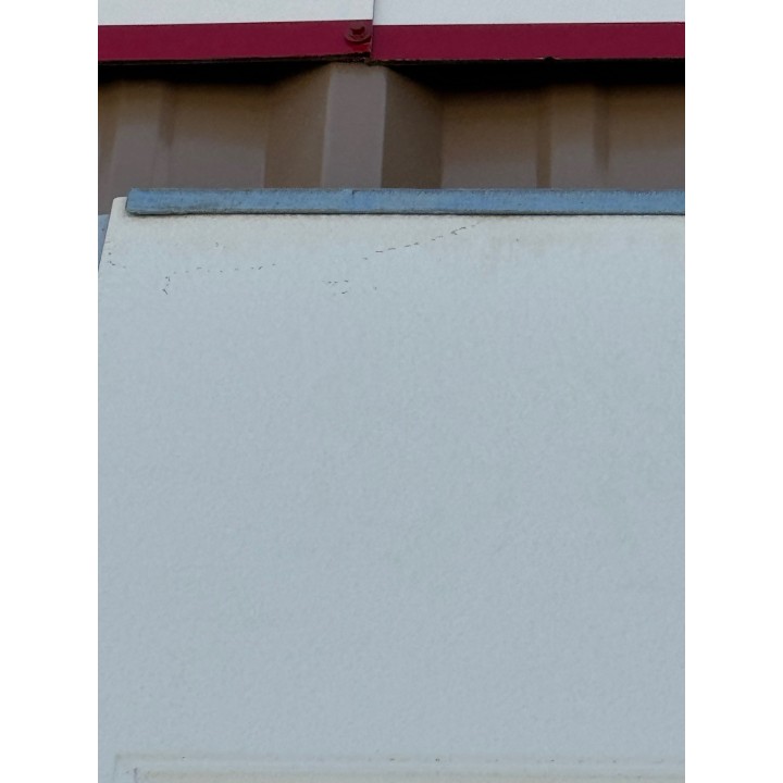 10X9 Macc White un-Insulated With Glass