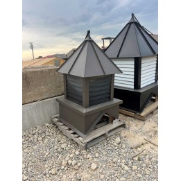 36" BRONZE ROOF,BLACK LOUVERS, AND BRONZE BASE AND CORNERS 8/12, WEATHERVANE: HORSE