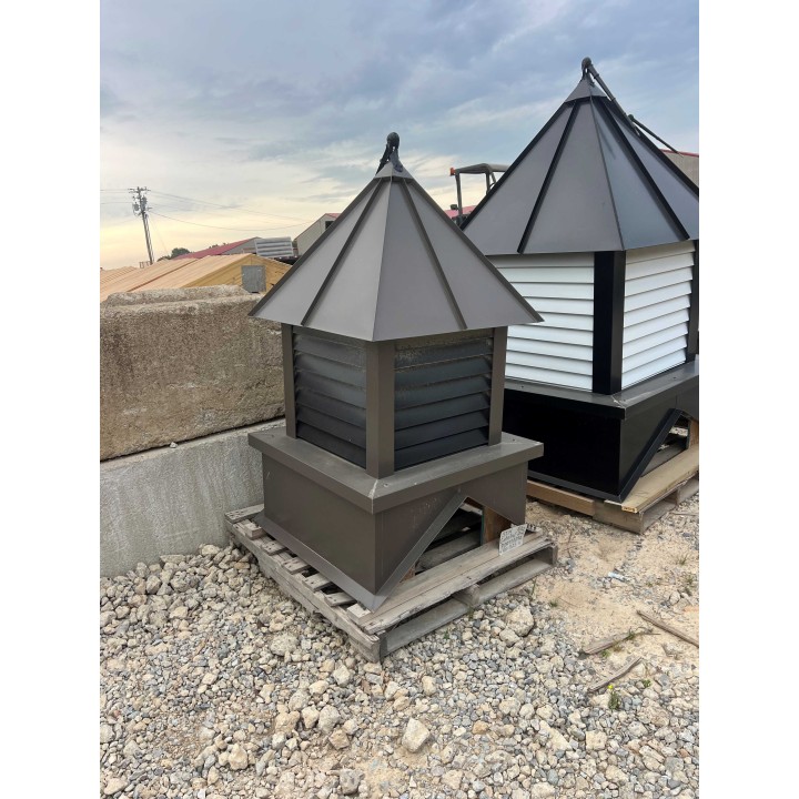 36" BRONZE ROOF,BLACK LOUVERS, AND BRONZE BASE AND CORNERS 8/12, WEATHERVANE: HORSE