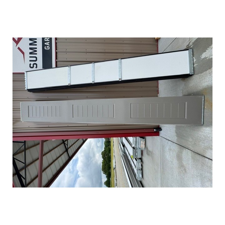 14x7 Amarr TerraTone Un-insulated Long Raised Panel With Glass